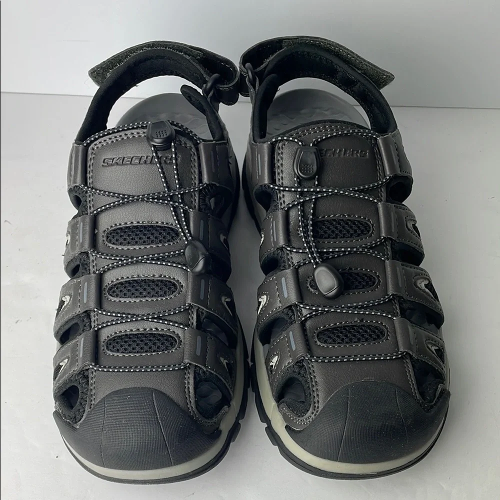 Skechers Men's Relaxed Fit Tresmen Outseen Fidherman Sandals
